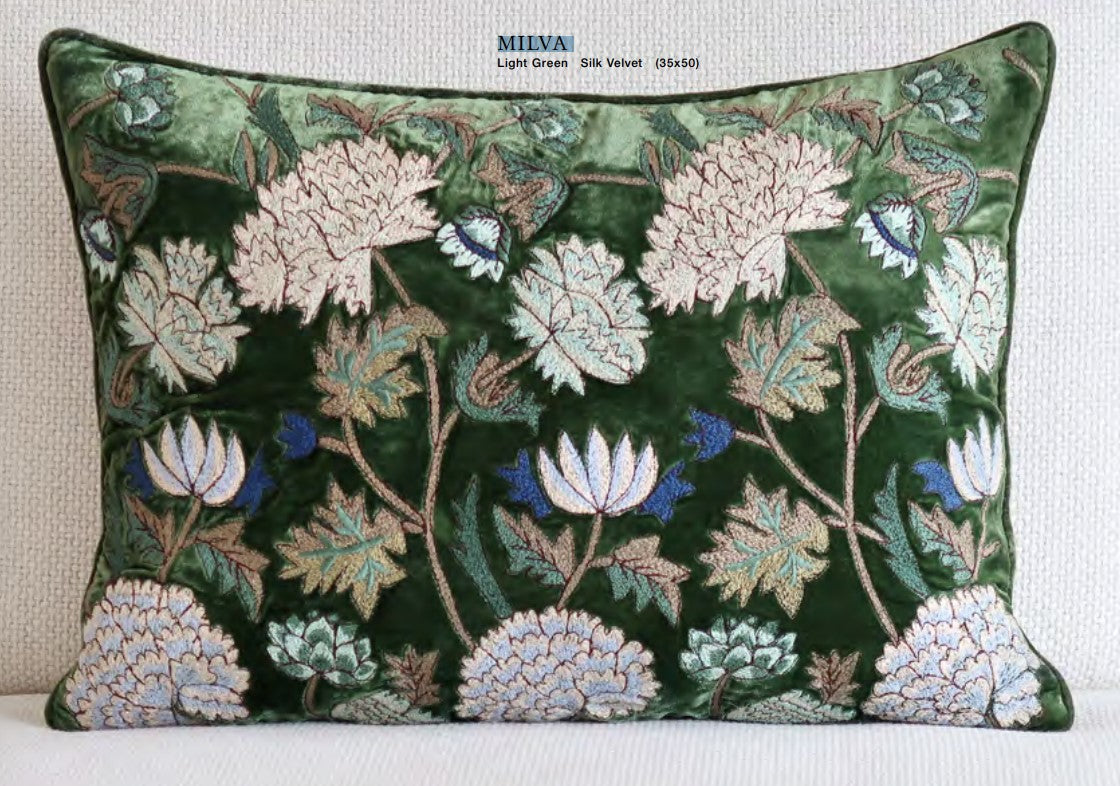 Milva Pillow