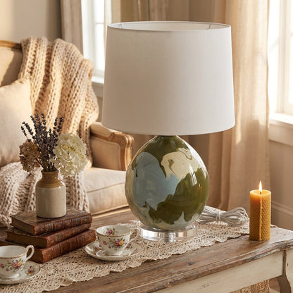 Beeville Round Lamp