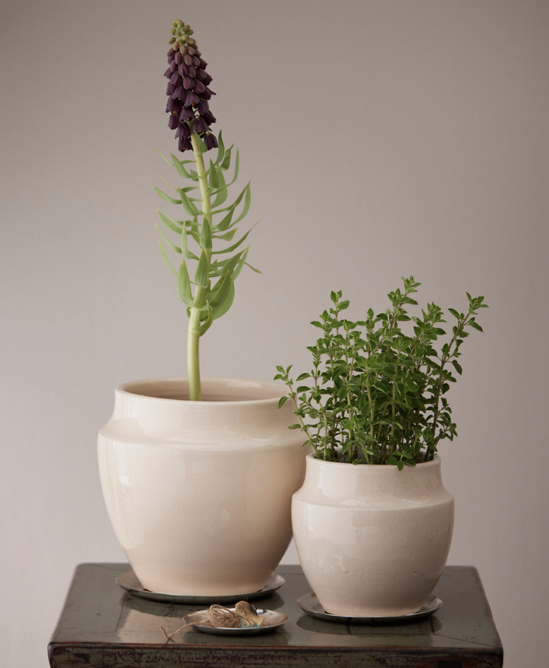 Vita Flower Pot