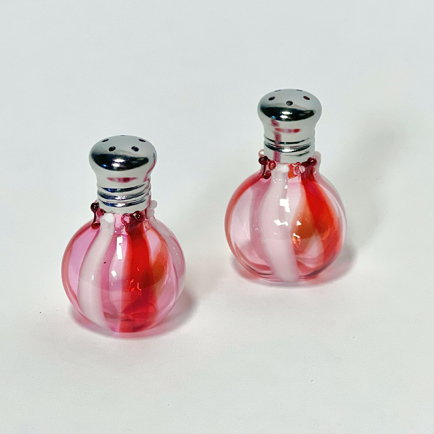 Set of 2 Blown Glass Mini Salt and Pepper Shakers