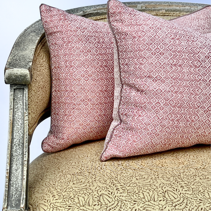 Contorta Italian Jacquard Pillows