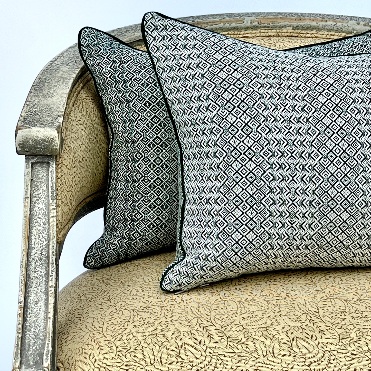 Contorta Italian Jacquard Pillows