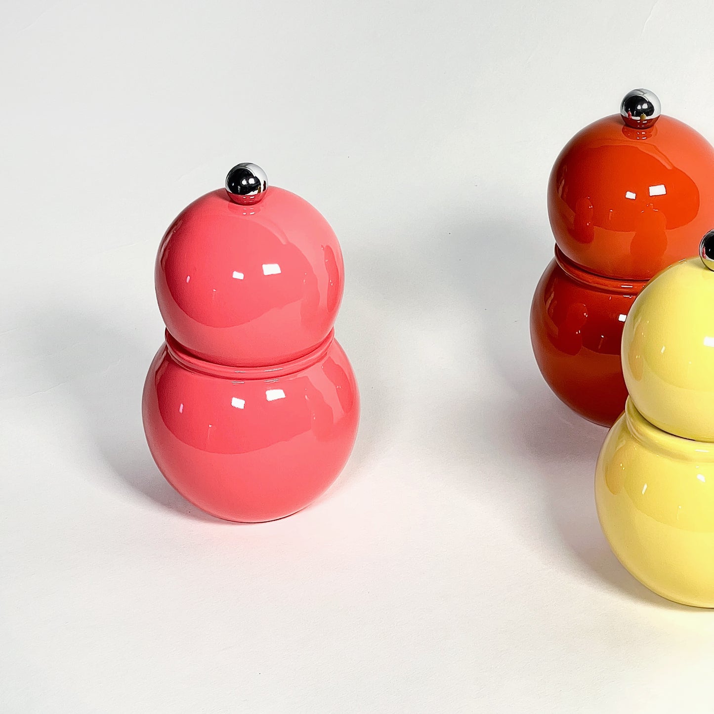 Lacquer Chubby Salt or Pepper Mills