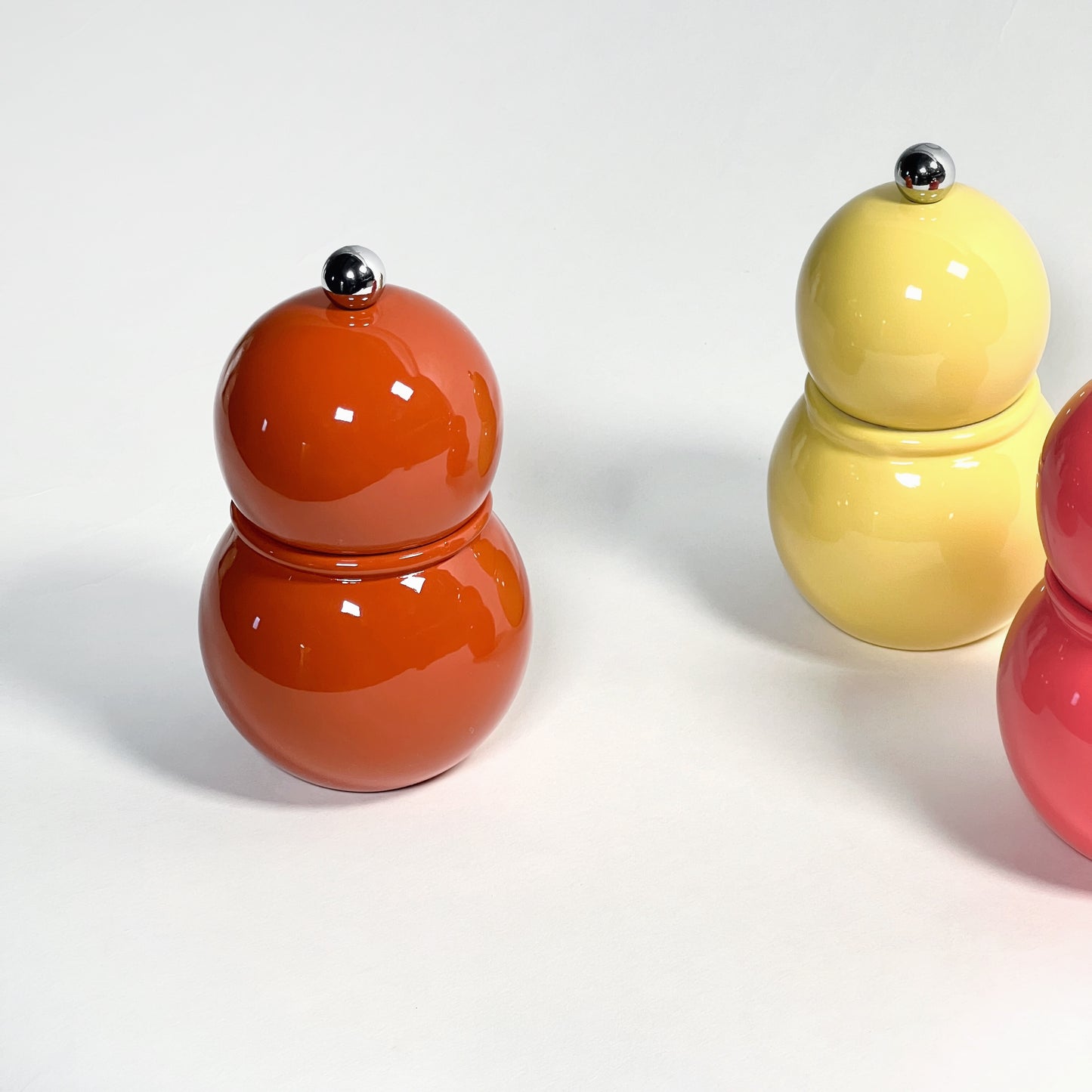 Lacquer Chubby Salt or Pepper Mills