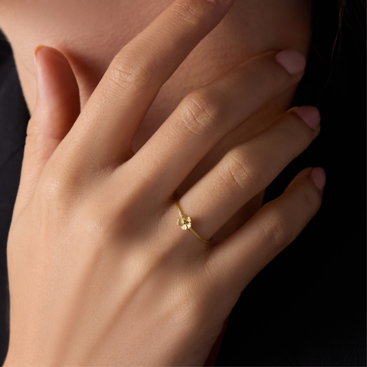 18k Gold Fleur Ring