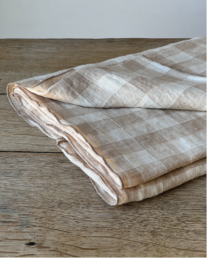 Maison de Vacances Bourdon Vintage Vichy Linen Tablecloths