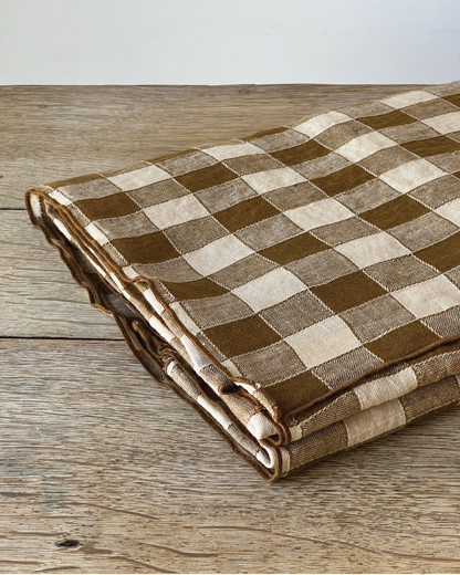 Maison de Vacances Bourdon Vintage Vichy Linen Tablecloths