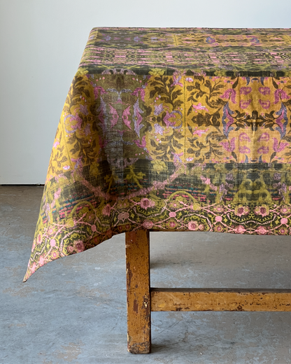 Meadow Blossoms Table Linen Collection