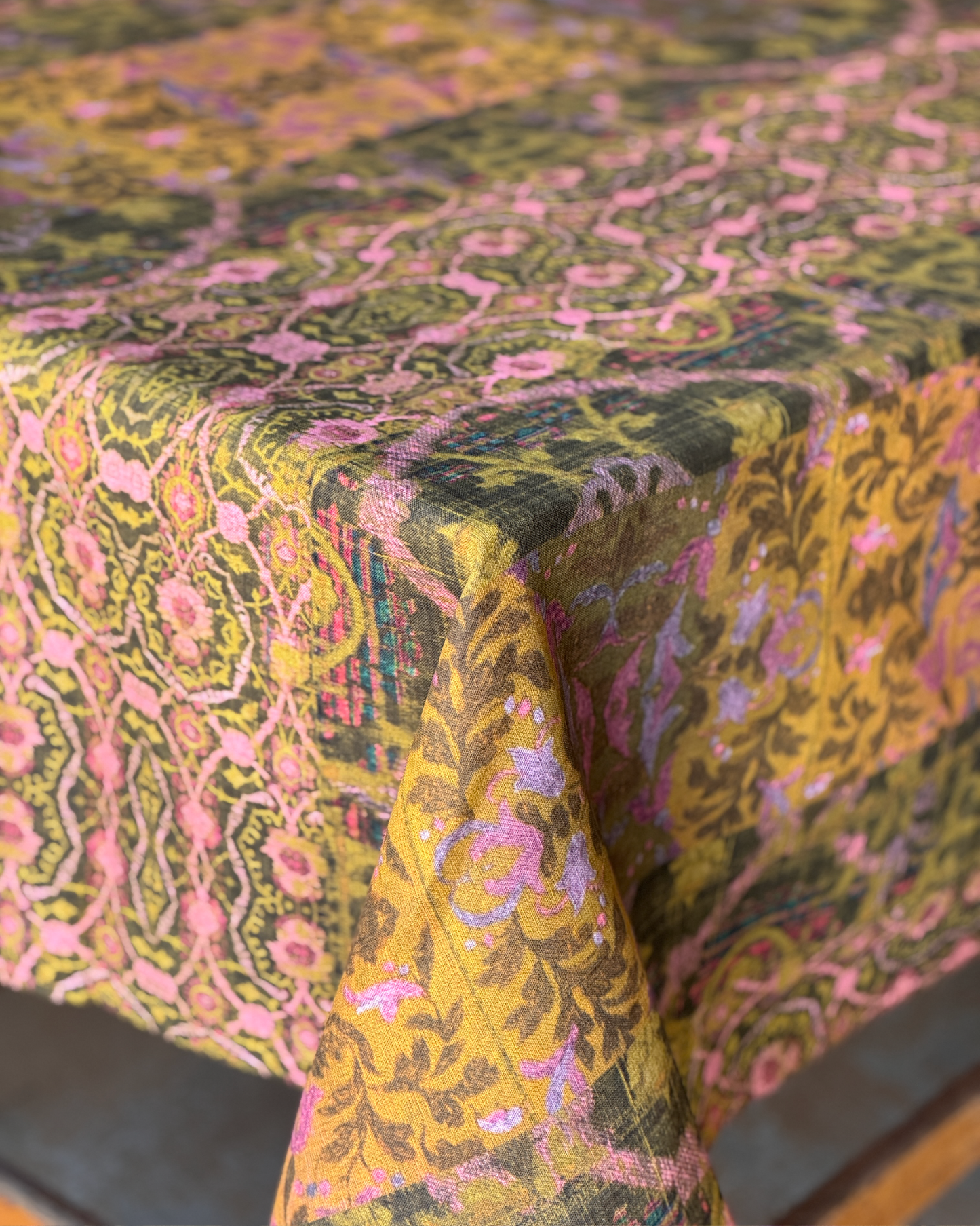 Meadow Blossoms Table Linen Collection