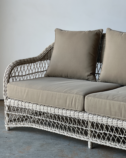 Signature Wedgwood 2.5 Seater