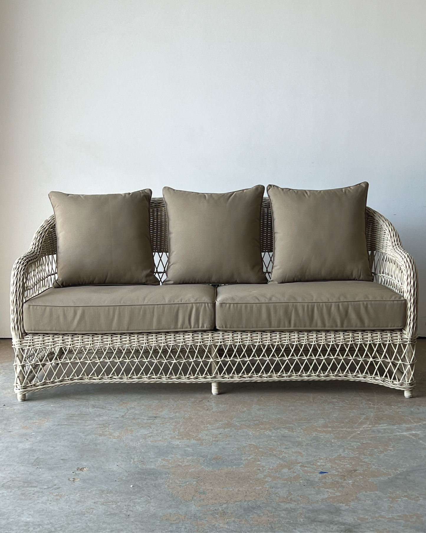 Signature Wedgwood 2.5 Seater