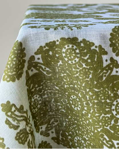 Verdant Ivy Table Linen Collection