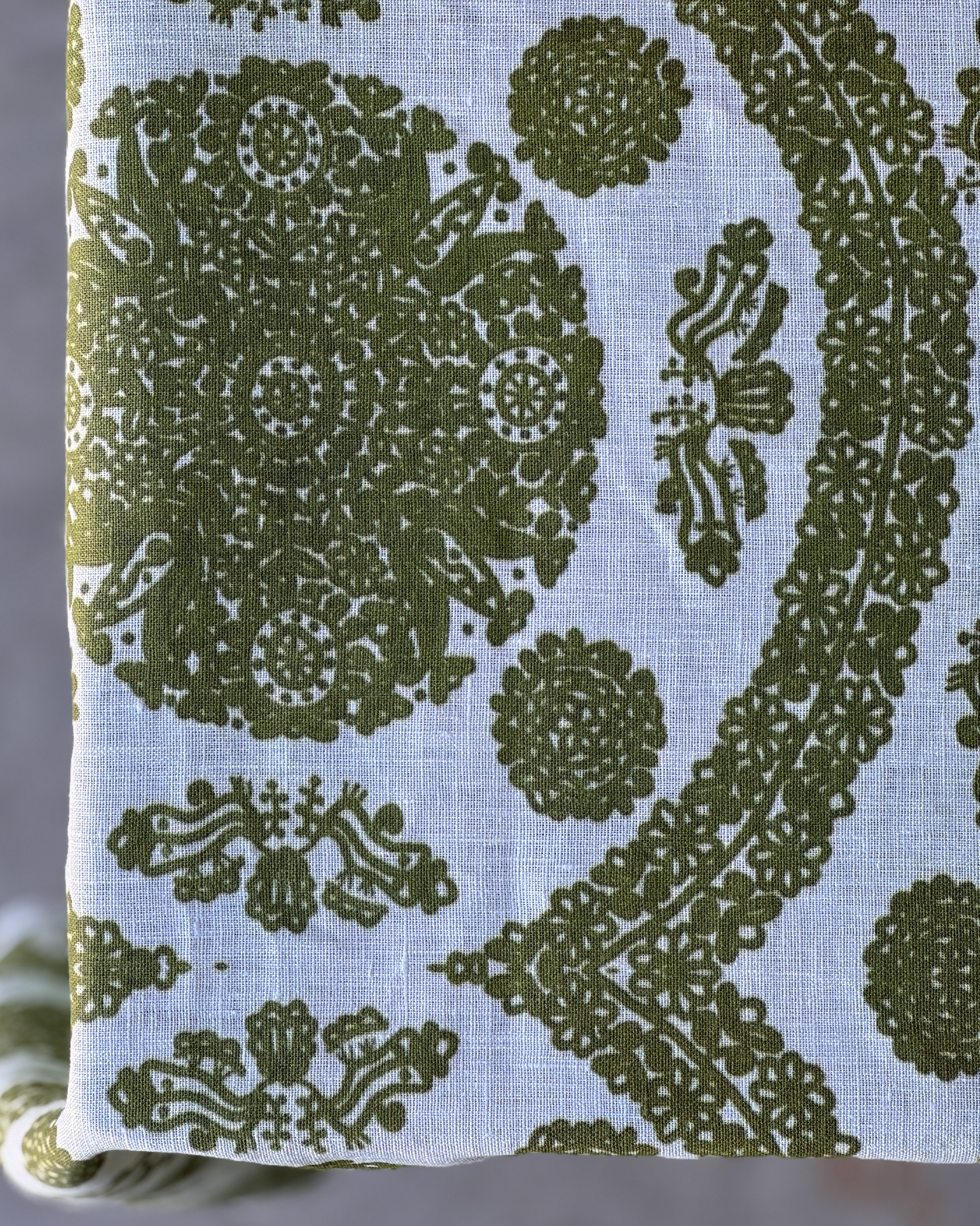 Verdant Ivy Table Linen Collection