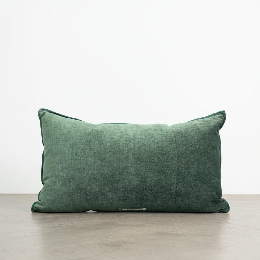 Royal Velvet Avocat Pillow