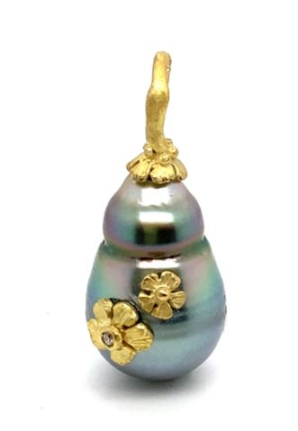 18k Tahitian Pearl Pendant