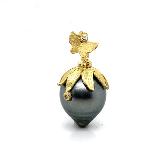 18k Tahitian Pearl Pendant