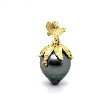 18k Tahitian Pearl Pendant