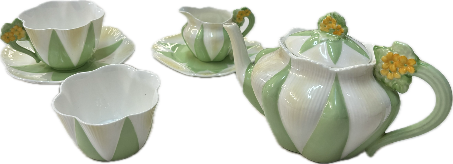 6 Piece Dainty Floral 'Apple Green Star' Tea Set for One by Shelley