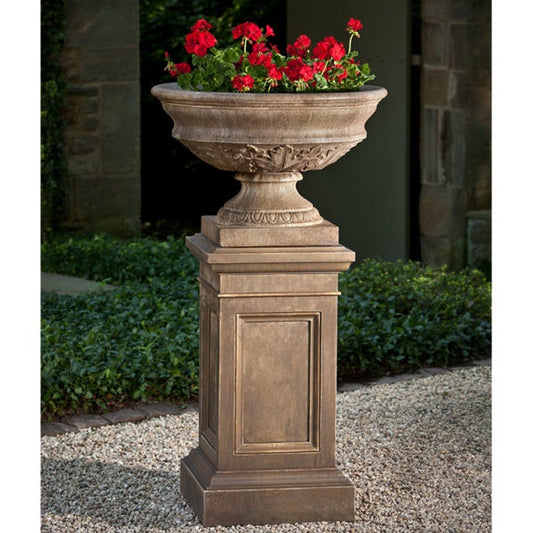 Campania Planter Coachhouse Urn Verde